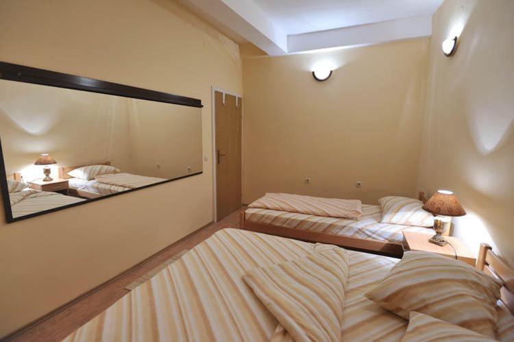Pansion Palace Mostar Luaran gambar