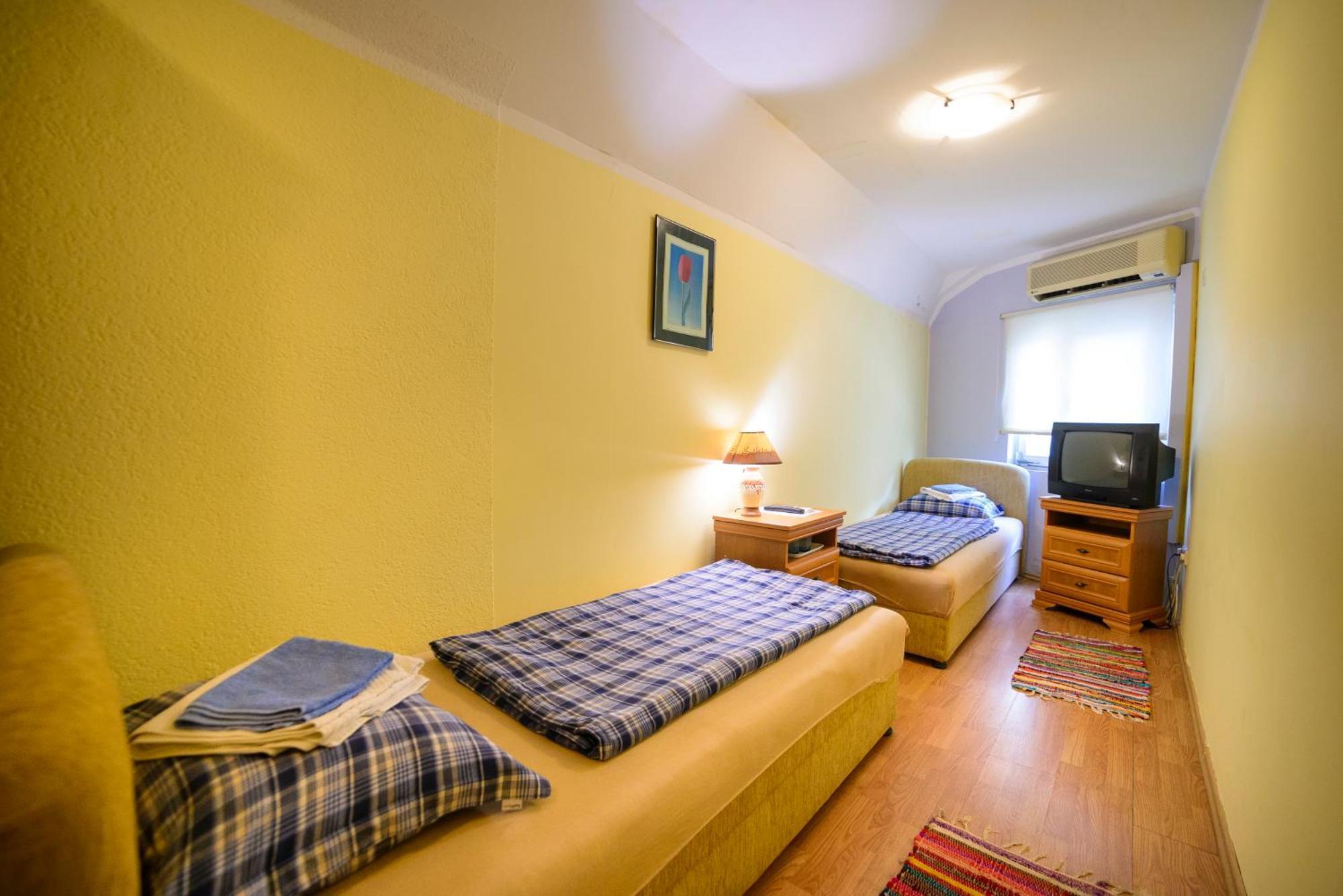 Pansion Palace Mostar Luaran gambar