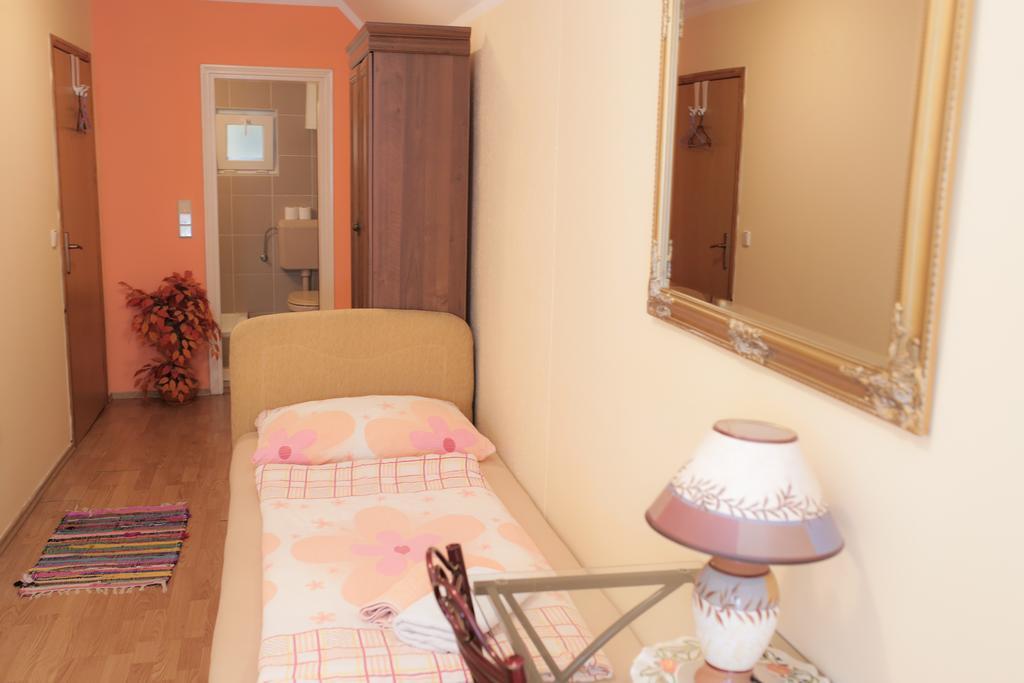 Pansion Palace Mostar Luaran gambar